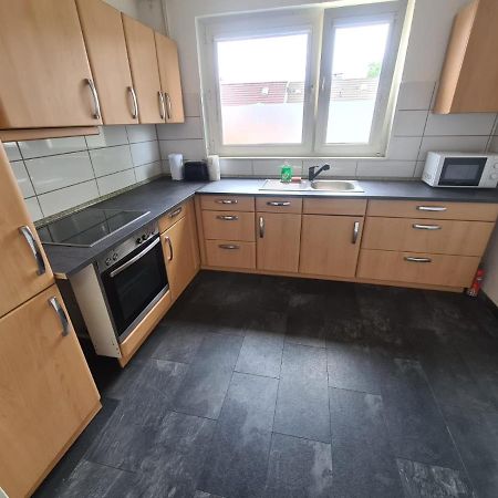 Theox Apartment No 8 - 90Qm Mit 2 Schlafzimmern Und 5 Betten Duisburg Bagian luar foto