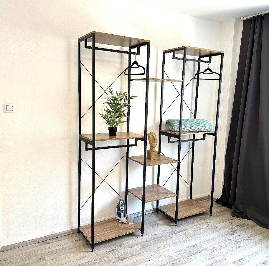 Theox Apartment No 8 - 90Qm Mit 2 Schlafzimmern Und 5 Betten Duisburg Bagian luar foto