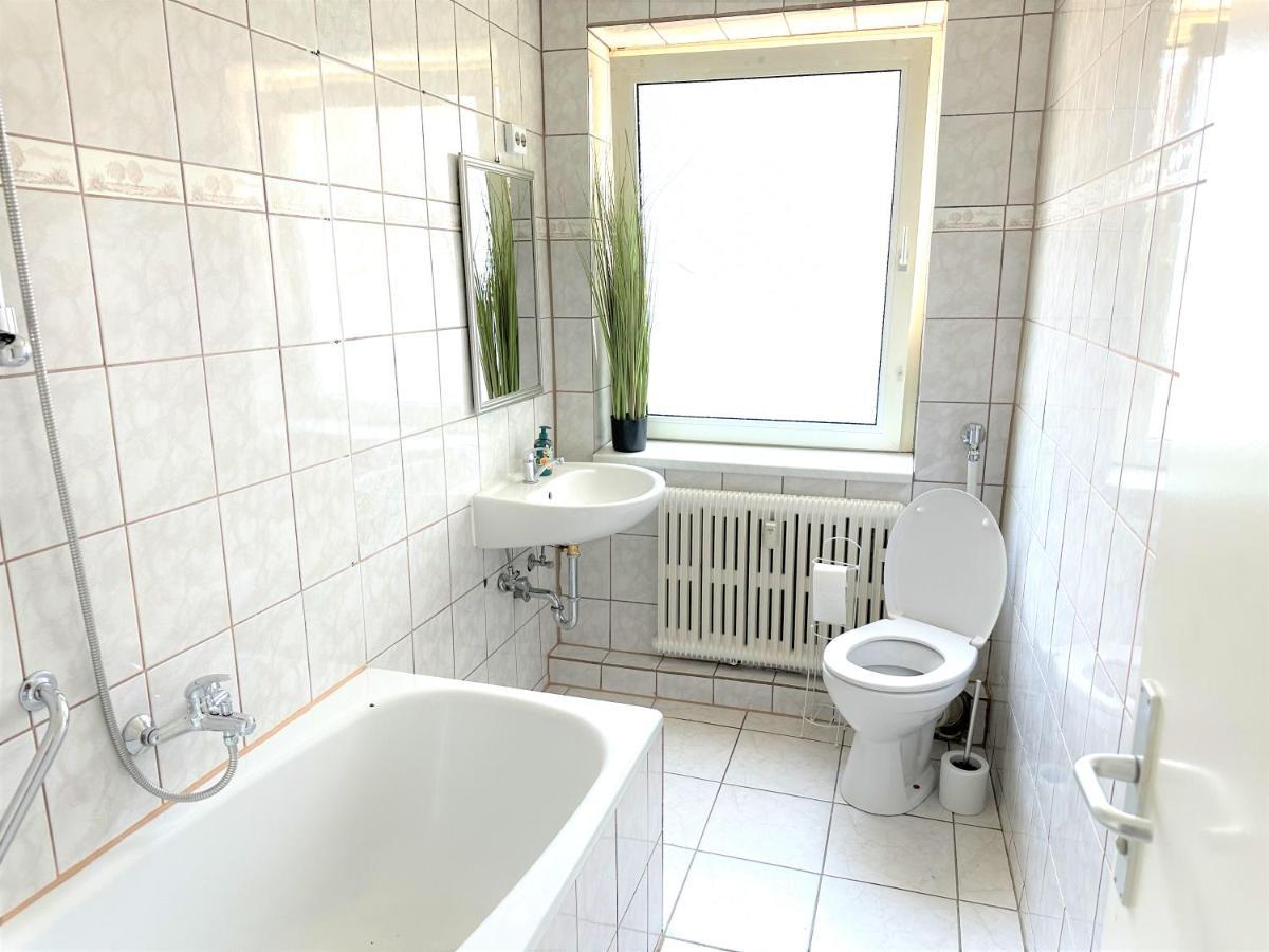 Theox Apartment No 8 - 90Qm Mit 2 Schlafzimmern Und 5 Betten Duisburg Bagian luar foto